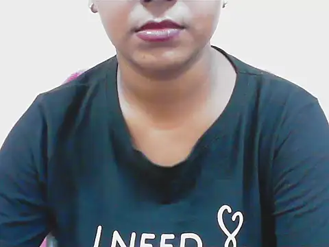 LovingPihu webcam