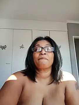 MatureIndianMamixx webcam