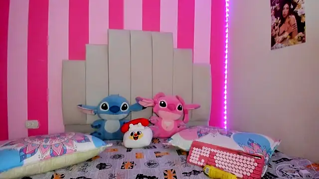 KittyNicolle webcam