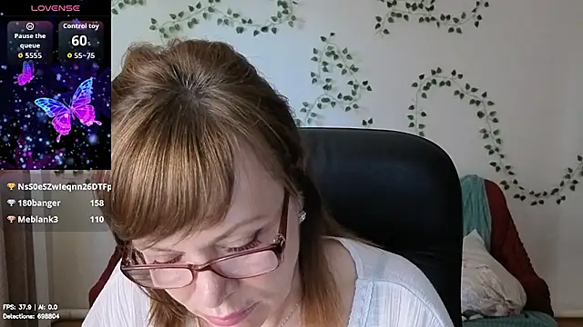 Miss_Moren webcam