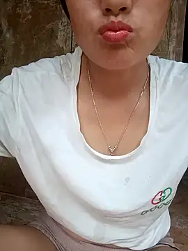Momo-biki webcam