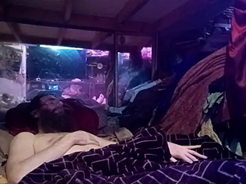 nearby_causual webcam
