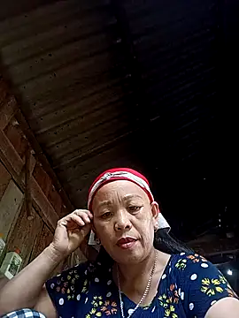 lylai18 webcam