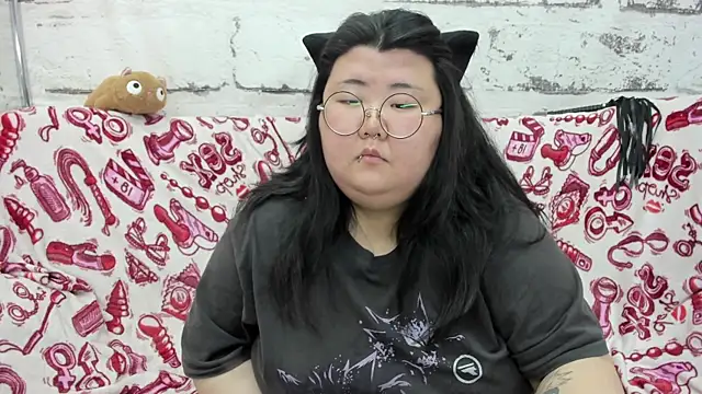 Nadine_asian webcam