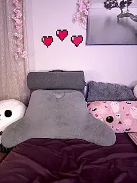 Angel-Lewd-Cake webcam