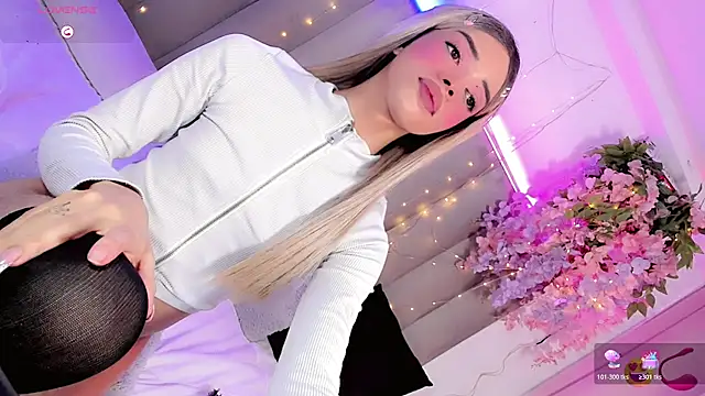 Nina_Keyli webcam