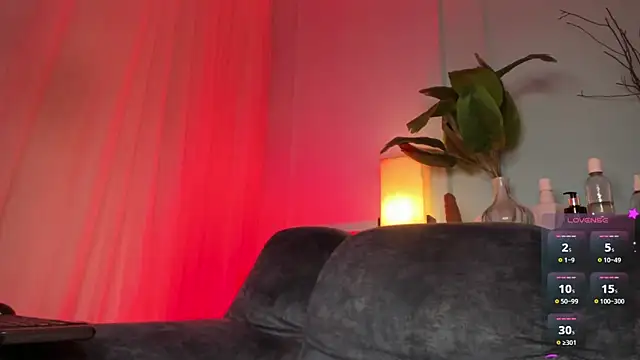Nicki_Ripperton webcam