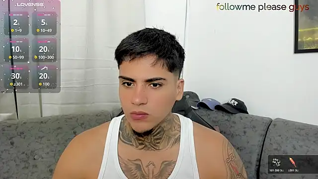 sweetlatinoboy webcam