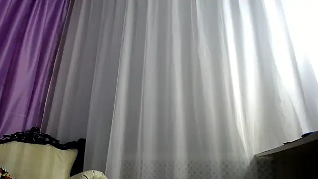 queen_a_n_i webcam