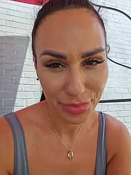 KatiaDivine webcam