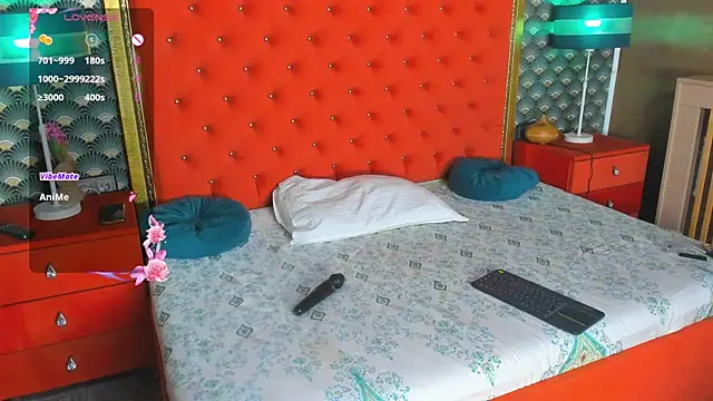 VallerieJones webcam