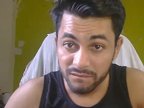 Stubborndesiboy webcam