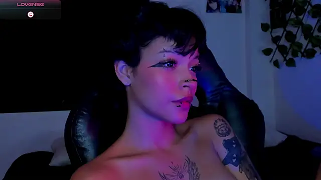 Anny_Kiitty webcam