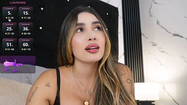 Annyy_Rosse webcam