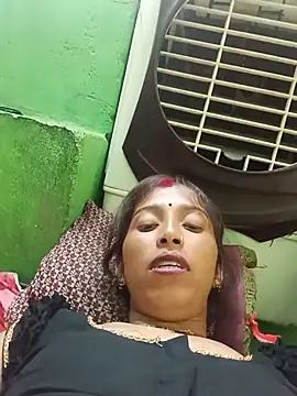 Cut_shivi56 webcam