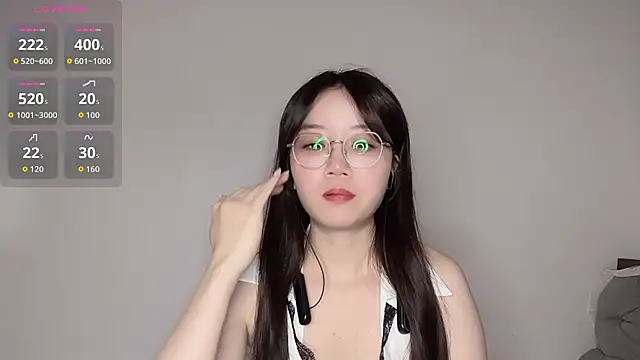 77-Vicky webcam