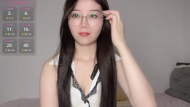 77-Vicky webcam