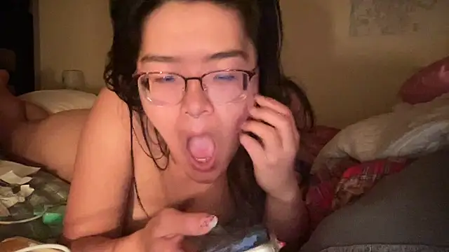 forbiddenfruitcake webcam