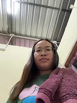 Ponthip webcam