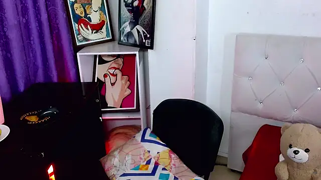 Angel_foxc13 webcam