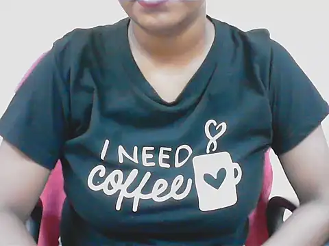 LovingPihu webcam
