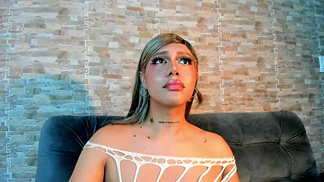 Dreams_Chloe webcam
