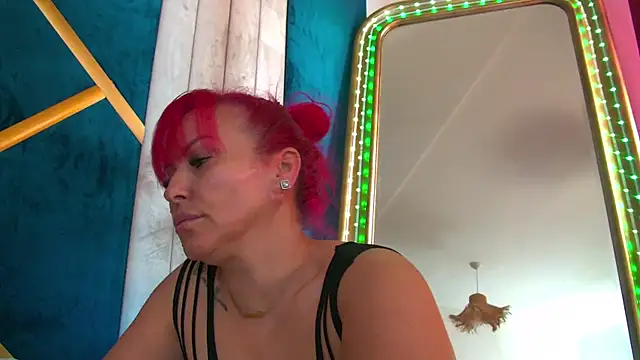 Foxxxy_MILF webcam