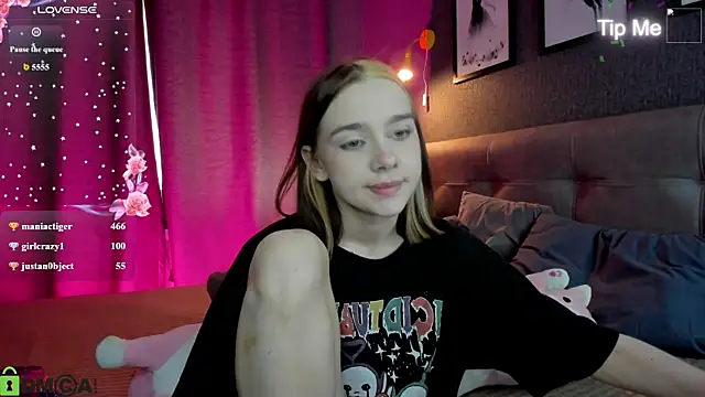 Lesi_Moonie01 webcam