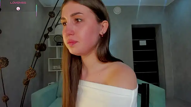 Emily_Lews webcam