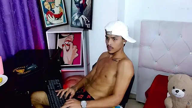 Angel_foxc13 webcam
