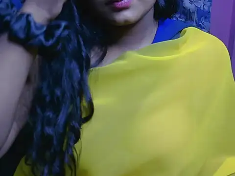 bold-kiyara webcam