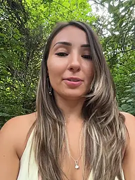 Wonder_Kari webcam