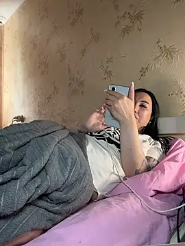 Naughtbaby_2025 webcam