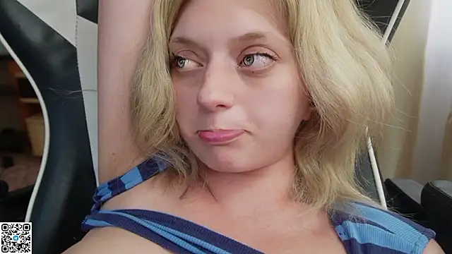 AkinaHaruko webcam