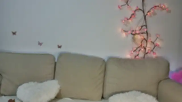 KylieElise webcam