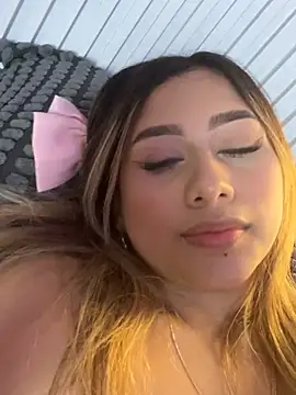 MaddyStonee_ webcam