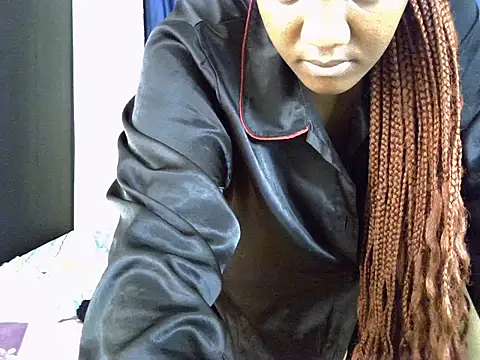 FlirtyMira webcam