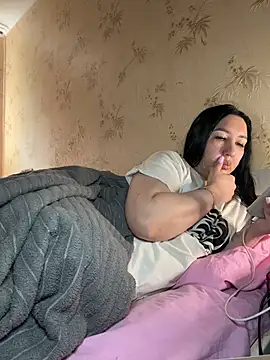 Naughtbaby_2025 webcam
