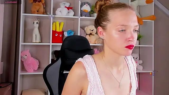 Neelly_Collins webcam