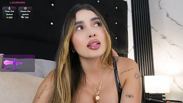 Annyy_Rosse webcam