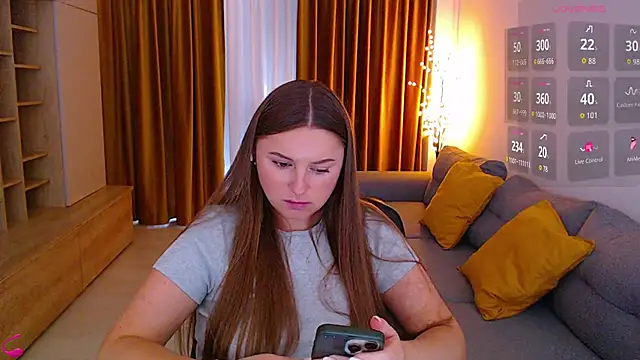 mia_bloomy webcam
