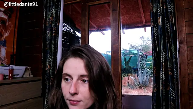 LittleMe97 webcam