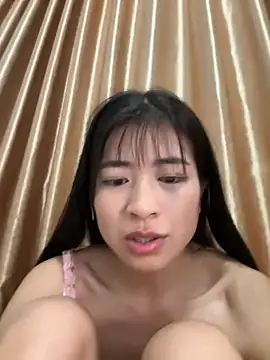 yiyiya520 webcam