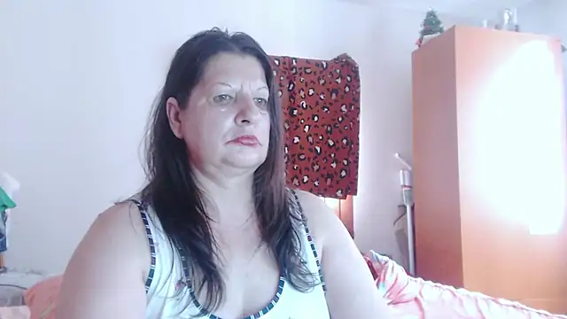 ExtasyMature webcam