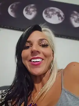 lil_jiggly webcam