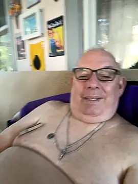 CharlieWeaver22 webcam