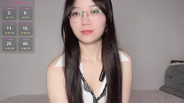 77-Vicky webcam