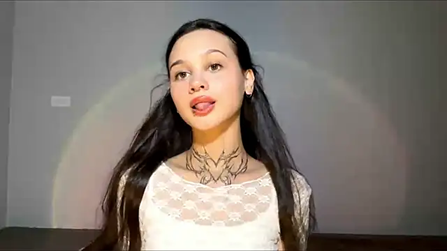 MayraLucarelli webcam