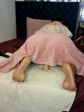 BootyCallEver webcam