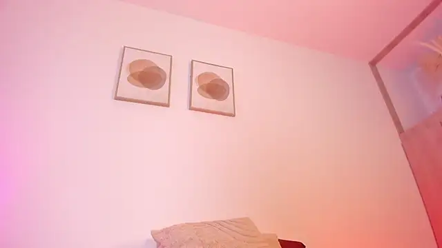 Mia_222 webcam